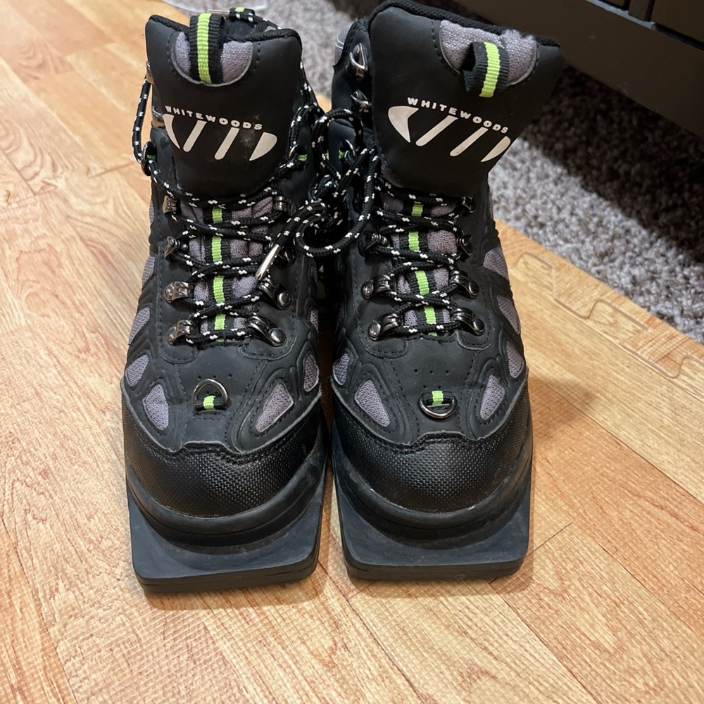 Whitewoods Black and Green Cross Country‎ Ski Boots